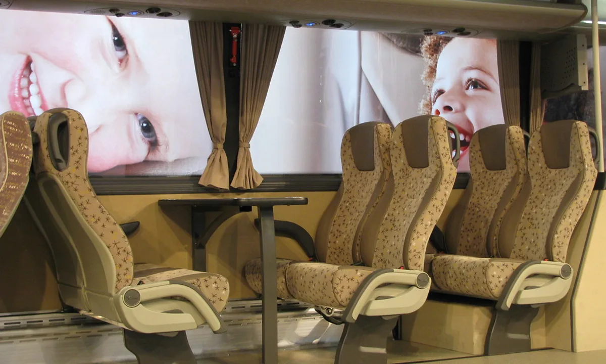 Deri Araba Koltuk Temizliği | Besleme, Çatlak Önleme ve Profesyonel Bakım 2026